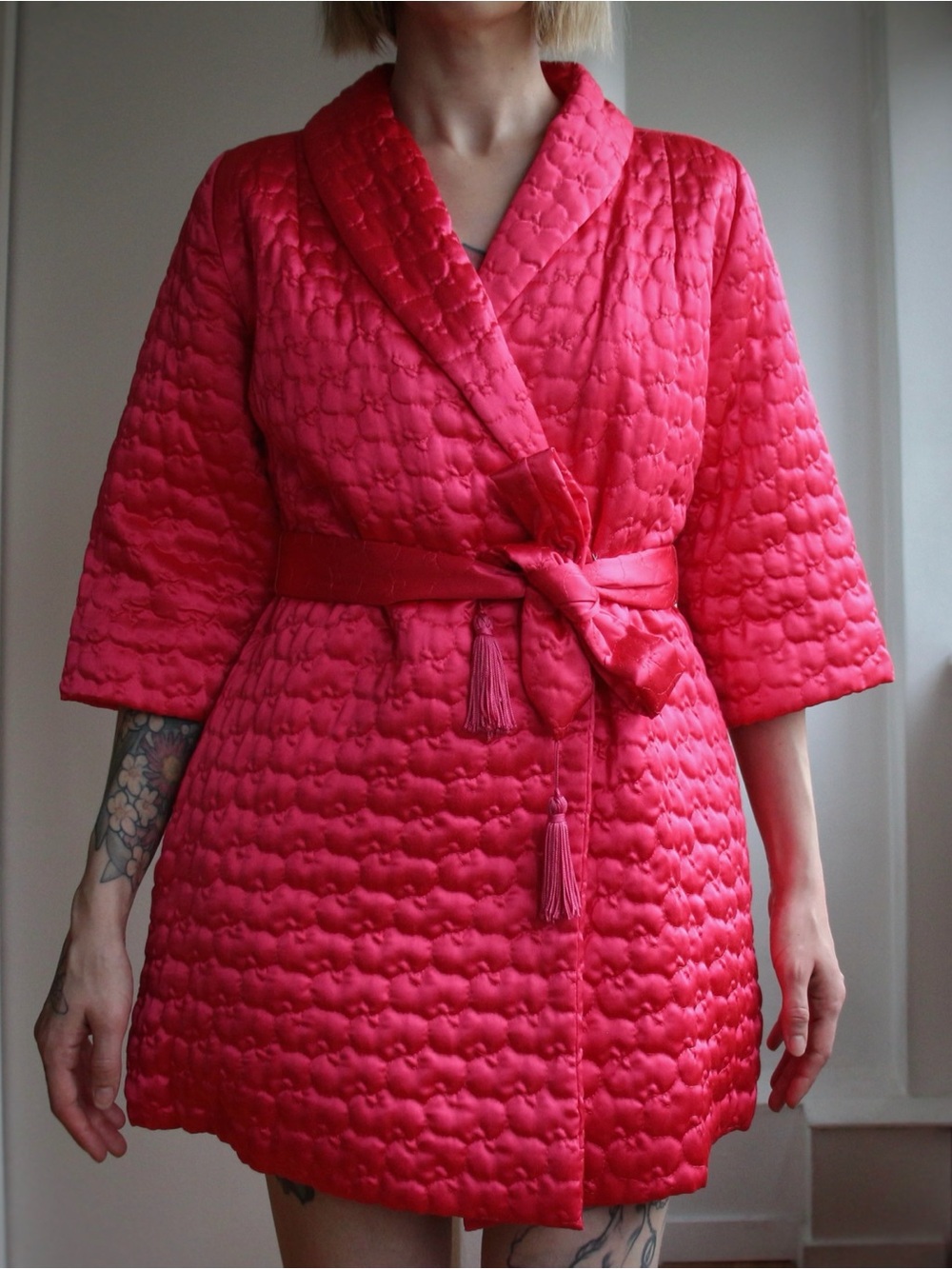 1960's Keyloun Vibrant Magenta Quilted Satin Robe